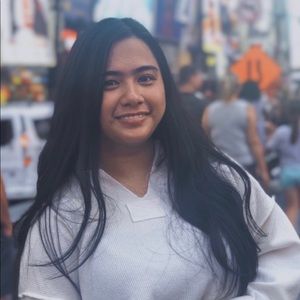 Meet your Posher, Viktoria